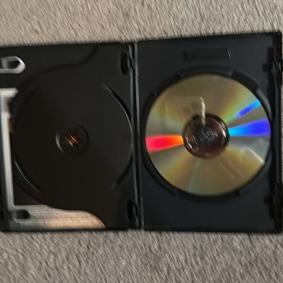 “Wanted” 2 Disc Special Edition DVD! - Picture 6 of 7